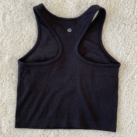 ❤️ Lululemon Black Ebb to Street Crop Tank Black Size 6 - Picture 3 of 10